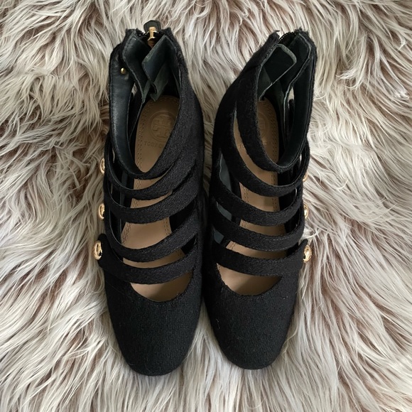 Tory Burch Marisa Low Heel Navy Wool Pumps - Picture 2 of 8